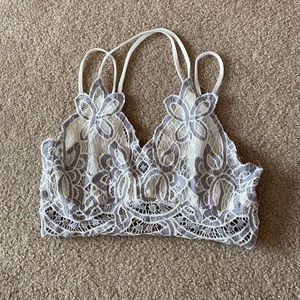 willow and root bralette from the buckle